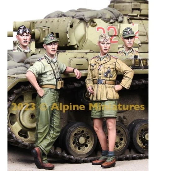 Alpine Miniatures 35311 1/35 German DAK Panzer Crew Set (2 figures) - Model Figures