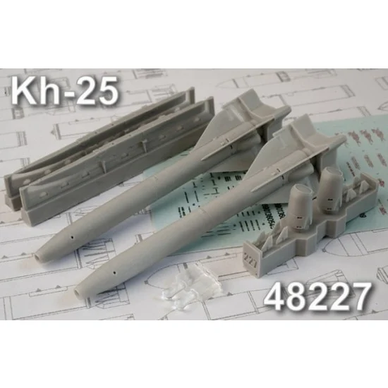 Advanced Modeling AMC48227 1/48 Kh-25 Short Range Air to Air Missiles Set (2pcs) & APU-68UM2 Launcher Set (2pcs)