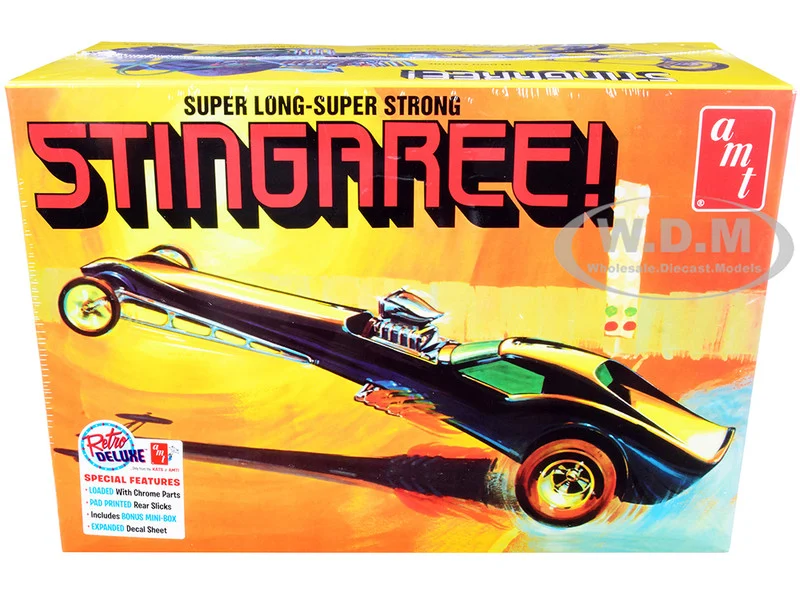 Skill 2 Model Kit Stingaree Custom Dragster 1/25 Scale Model by AMT - NHRA Funny Car Models