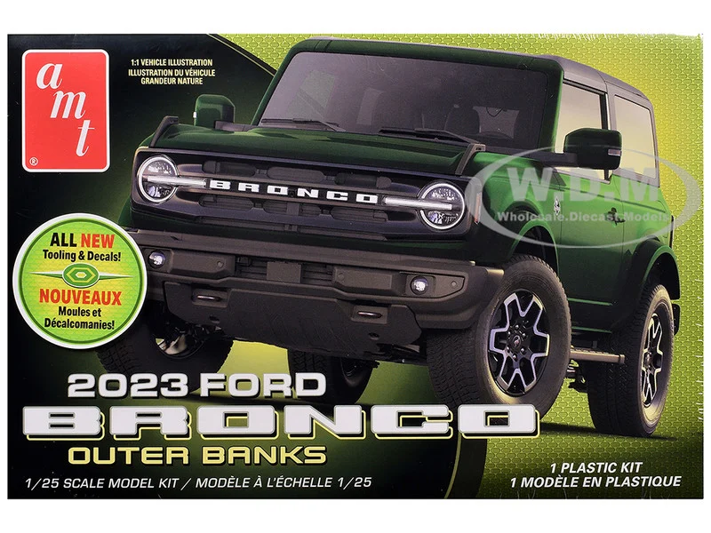 Skill 2 Model Kit 2023 Ford Bronco Outer Banks 1/25 Scale Model by AMT - Ford Models