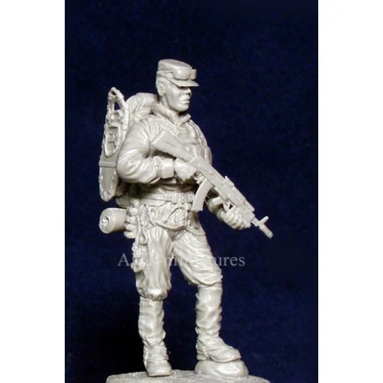 ANT Miniatures 35-45 1/35 Russian Spetsnaz FSB Officer No.11 - Military Mountaineer (1 figure)