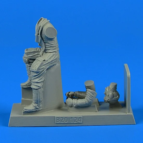 Aerobonus 320124 1/32 Luftwaffe Bf 109 Pilot w/Life Jacket for Hasegawa/Trumpeter/Eduard/Revell - Model Planes