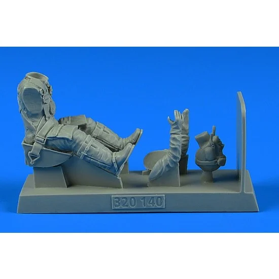 Aerobonus 320140 1/32 WWII German Bf 109G Luftwaffe Pilot with Seat Hasegawa/Revell/Trumpeter kits - Model Planes