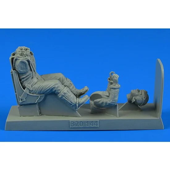 Aerobonus 320144 1/32 WWII USAAF P-51B/C Mustang Pilot w/Seat for Trumpeter/Revell kits