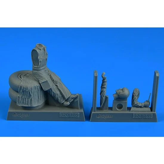 Aerobonus 320185 1/32 Warshaw Pact Aircraft Mechanic D - Model Figures