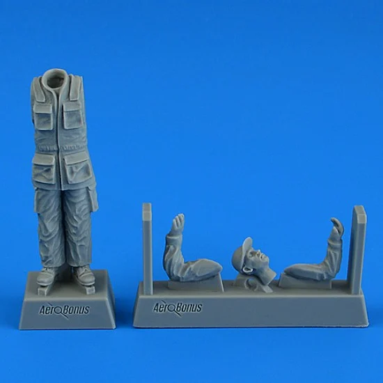 Aerobonus 320192 1/32 Korean War USAF Aircraft Mechanic - Model Figures