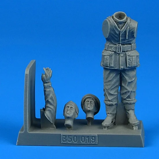 Aerobonus 350019 1/35 WWII British HMS X-craft Submarine Sailor for Merit kits