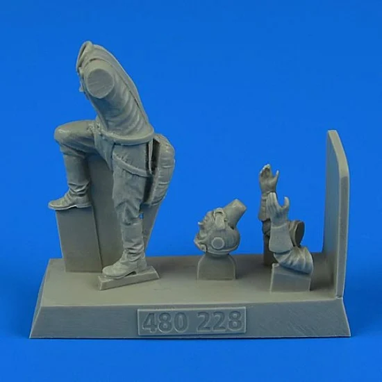 Aerobonus 480228 1/48 WWII Russian Il-2 Attack Pilot for Revell/Italeri/Accurate Miniatures kits