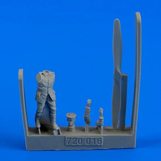 Aerobonus 720016 1/72 WWI German and Austro-Hungarian Aircraft Mechanic 1914-1918 Part.1 (1 Resin figure)