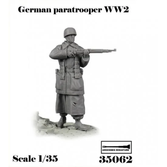 Ardennes Miniature 35062 1/35 WWII German Paratrooper - Model Figures