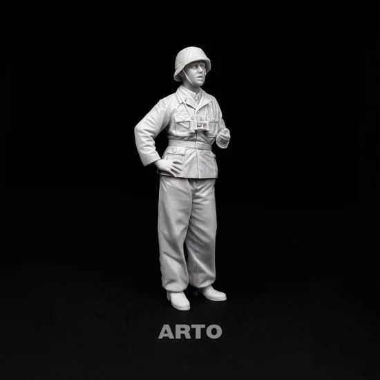 ARTO production 35019 1/35 NCO of the Normandy Front in 1944, the 12SS panzer Division, SS- Pz.Gren.Rgt.26.