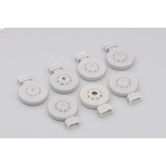 Balaton Modell BM35111 1/35 ZIS-150/ZIL-164 Wheels Set
