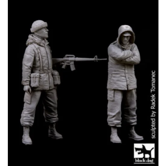 Black Dog F35087 1/35 British Marines & Argentine Soldier in Falklands War 1982 (2 resin figures) - Model Figures