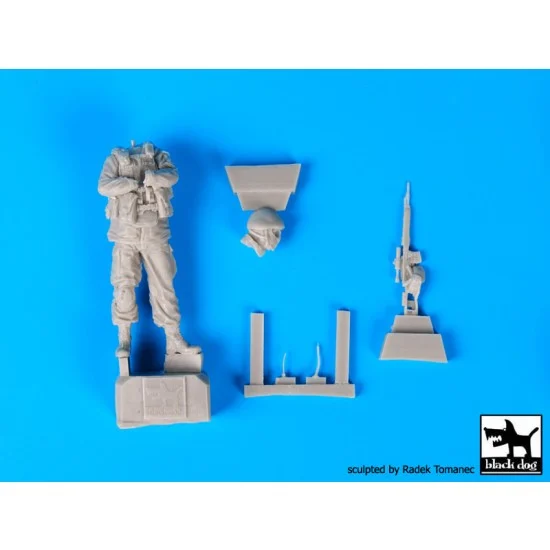 Black Dog F35104 1/35 Soldier in Crimea 2014 "Little green man" No.4 Sniper (1 Figure) - Model Figures