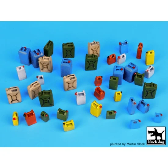 Black Dog T35068 1/35 Modern Plastic Cans Set - Scenics & Diorama