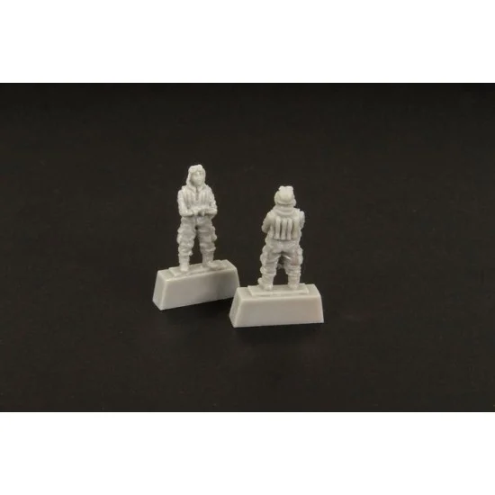 Brengun BRL144080 1/144 WWII Japanese Pilot (2 figures) - Model Figures