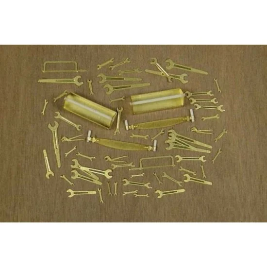 Brengun BRL32010 1/32 Handcraft Tools - Scenics & Diorama