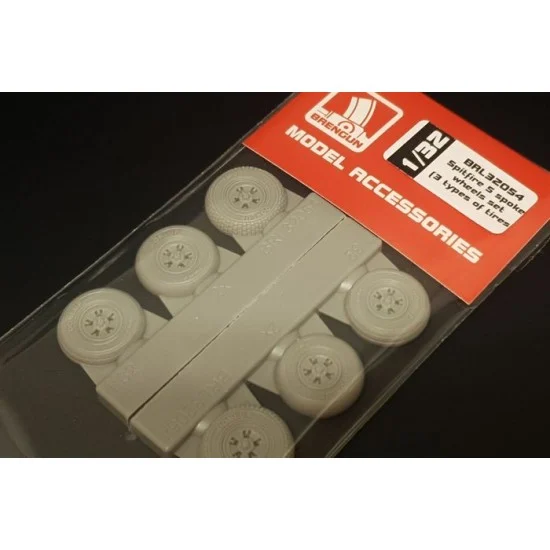 Brengun BRL32054 1/32 Spitfire 5 Spoke Wheels set (3 types of tyres) - Model Planes