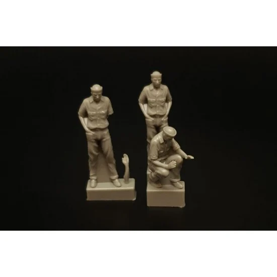Brengun BRL48181 1/48 WWII US Navy Sailors (3 figures) - Model Figures