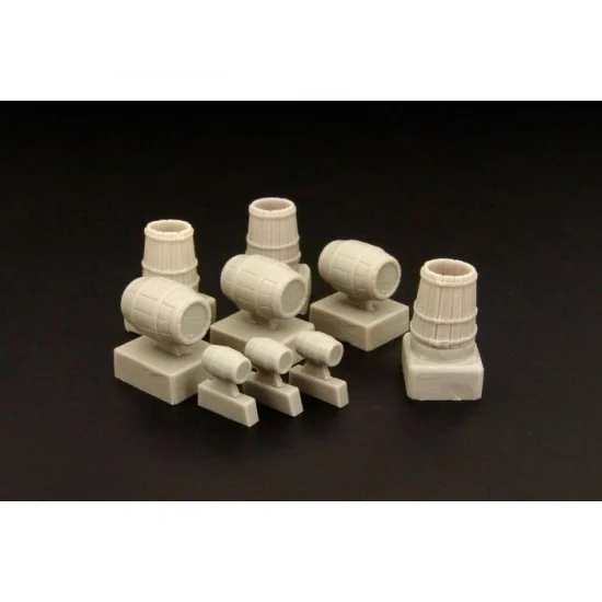 Brengun BRL72082 1/72 Wooden Barrels and Buckets resin set - Scenics & Diorama