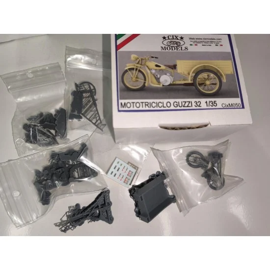 CIX Models M050 1/35 Guzzi 32 Tricycle Motorcycle - Model Motorcycles