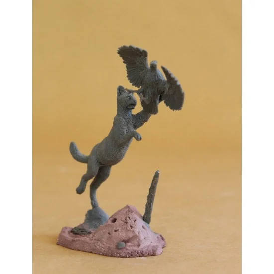 CIX Models M90009 1/20 90mm Serval with Prey - Scenics & Diorama