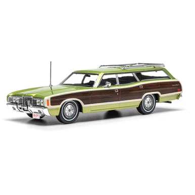 1972 Ford LTD Country Squire - Metallic Green Woodgrain Style Panel