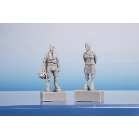 CMK F72387 1/72 IAF Mirage IIICJ Pilot & Female Ground Crew - Model Figures