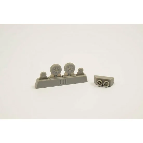 CMK Q72297 1/72 P-40 Wheels Cross Tread for Special Hobby kit