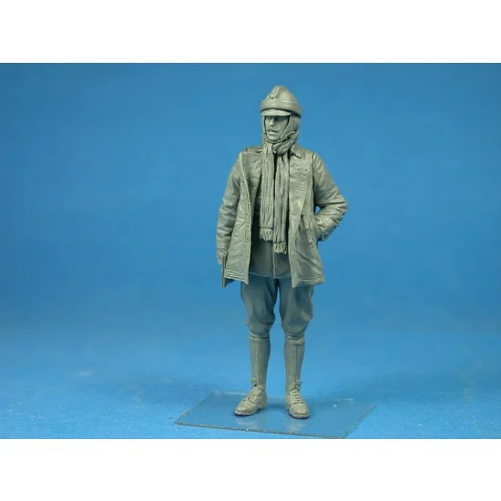 Copper State F32-040 1/32 German Airman Standing Figure