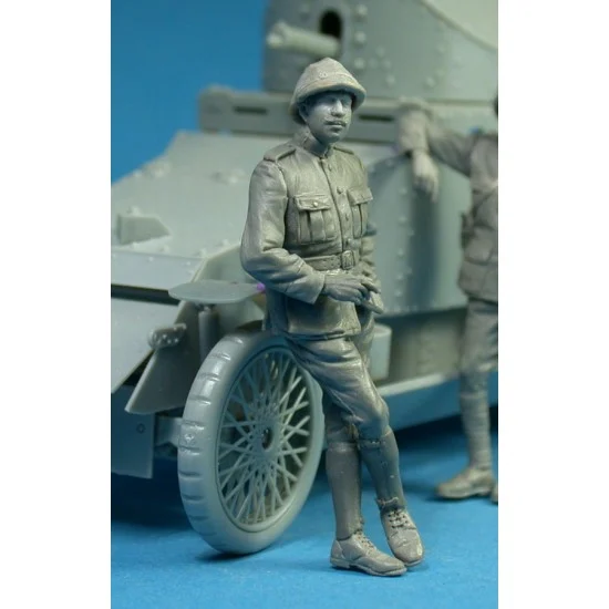 Copper State F35-010 1/35 Belgian Armoured Car Officer