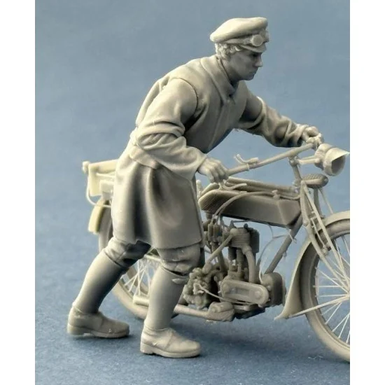 Copper State F35-062 1/35 British Dispatch Rider Pushing His Motorcycle