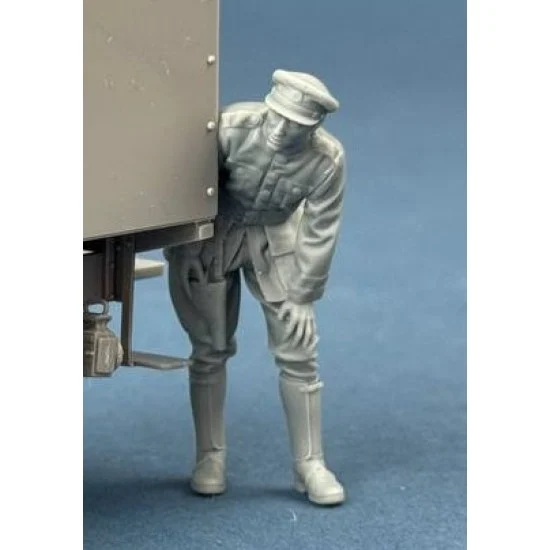 Copper State F35-069 1/35 Irish Free State Soldier - Peeking from Cover