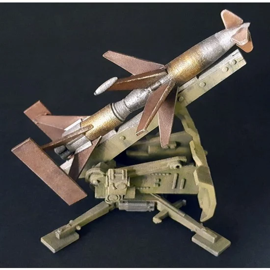 Custom Scales 72004 1/72 Rheintochter R-IIa on Gun Carriage