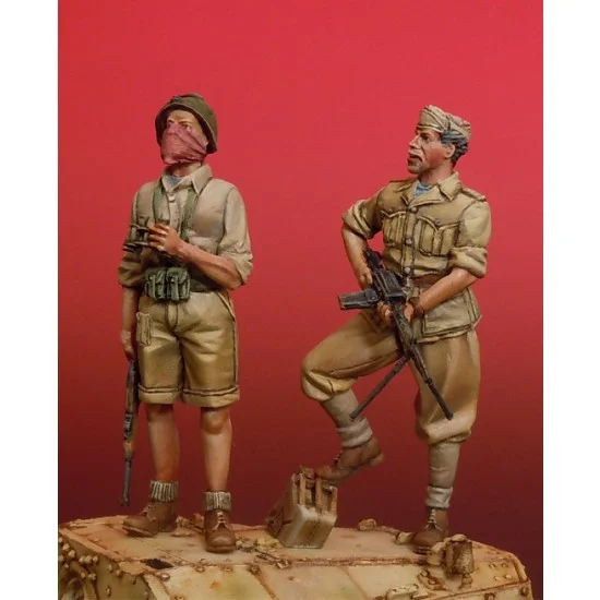 Darius Miniatures F35004 1/35 WWII Italian Army Libya 1941 (2 figures) - Model Figures