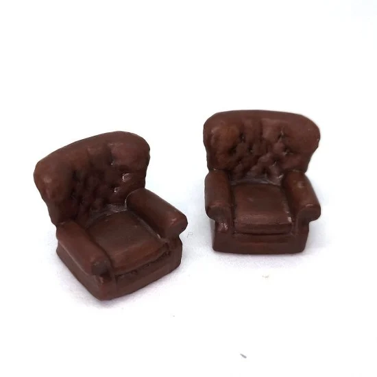 Drums and Crates 1331 1/72 Miniature Furniture Armchairs Type 1: Classic Wing Chairs (2pcs) - Scenics & Diorama