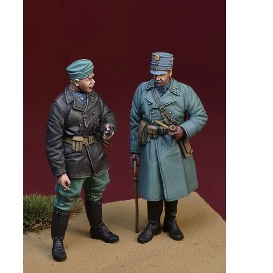 D-Day Miniature 35130 1/35 WWII Dutch Officers Holland 1940 (2 figures)