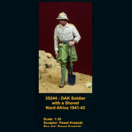 D-Day Miniature 35244 1/35 DAK Soldier with a Shovel, Nord Africa 1941-43