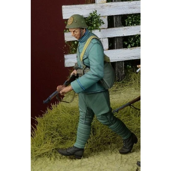 D-Day Miniature 35257 1/35 Dutch Infantryman Walking 1, Holland 1940