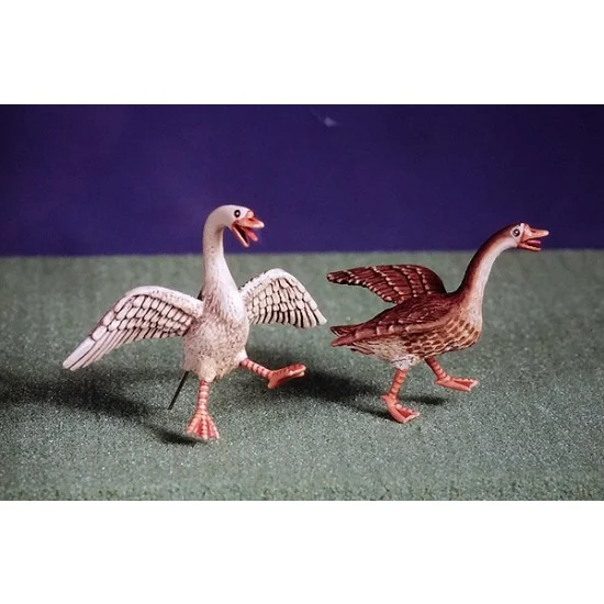 DEF DO35A04 1/35 (54mm) Scared Geese - Scenics & Diorama