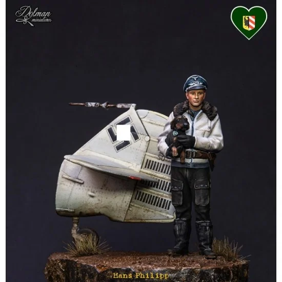 Dolman miniatures F32-1 1/32 Hans Philipp with Messerschmitt Bf 109 Tail