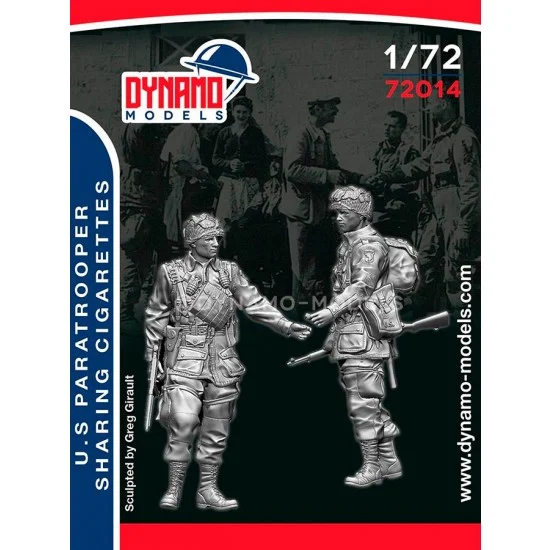 Dynamo 72014 1/72 US Paratroopers Sharing Cigarettes (2 figures) - Model Figures