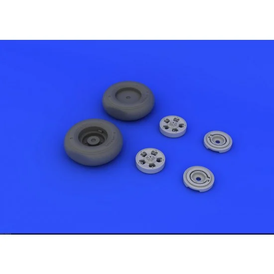 Eduard 632038 1/32 Supermarine Spitfire Mk.II Wheels for Revell Mk.I kit (2 Wheels w/Paint Mask) - Model Planes