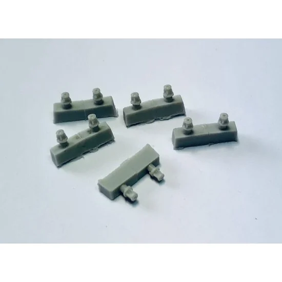 Elefant Corporation E35277 1/35 German Antennas - Smaller Insulator (10pcs)