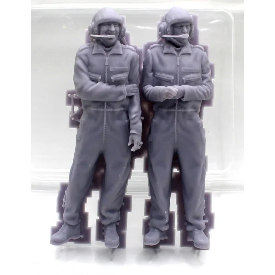 FC Model Trend 16688 1/16 Leopard 2 Crews (2 figures) - Model Figures