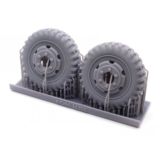 FC Model Trend 16705 1/16 M3 Halftrack, Directional Weightes Tyres - Military Vehicles & Tanks