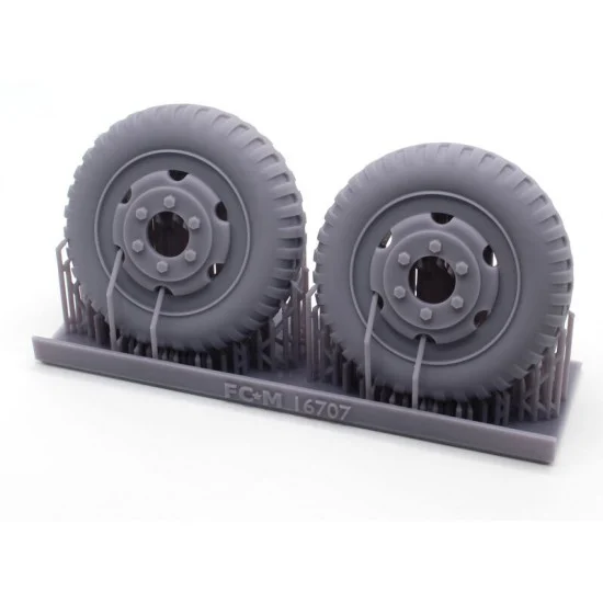 FC Model Trend 16707 1/16 M3 Halftrack, Weighted Combat Tyres - Military Vehicles & Tanks