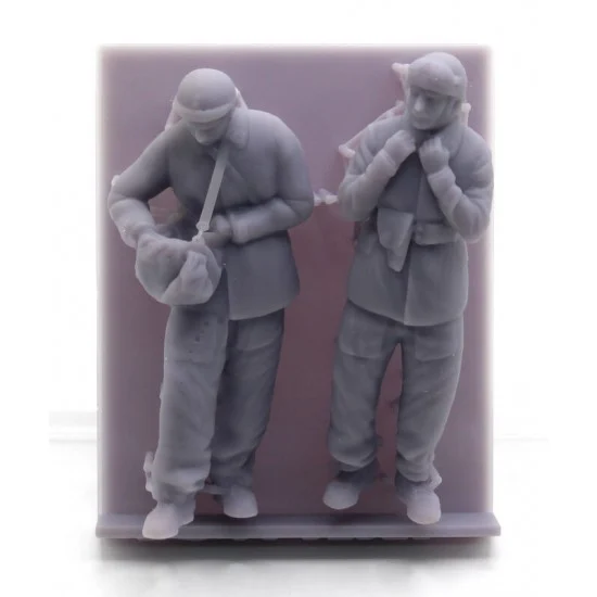 FC Model Trend 37375 1/35 WWII French Tank Crews (2 figures) - Model Figures