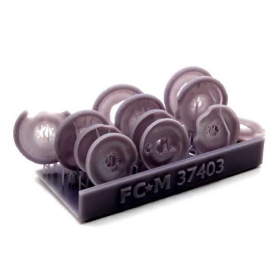 FC Model Trend 37403 1/35 M113 Damaged Wheels - Military Vehicles & Tanks