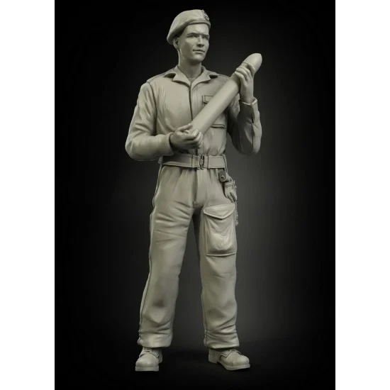 Panzer Art FI35-051 1/35 British RAC North Africa Loading 75mm Ammo Soldier No.1